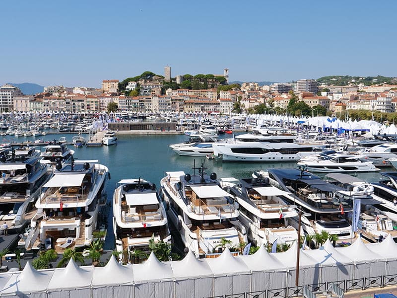 Cannes Yachting Festival : grand beau sur les bateaux !