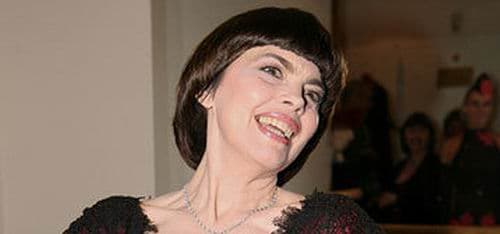 Elle était linvitée dhonneur du Festival de lArt Russe: linterview de Mireille Mathieu