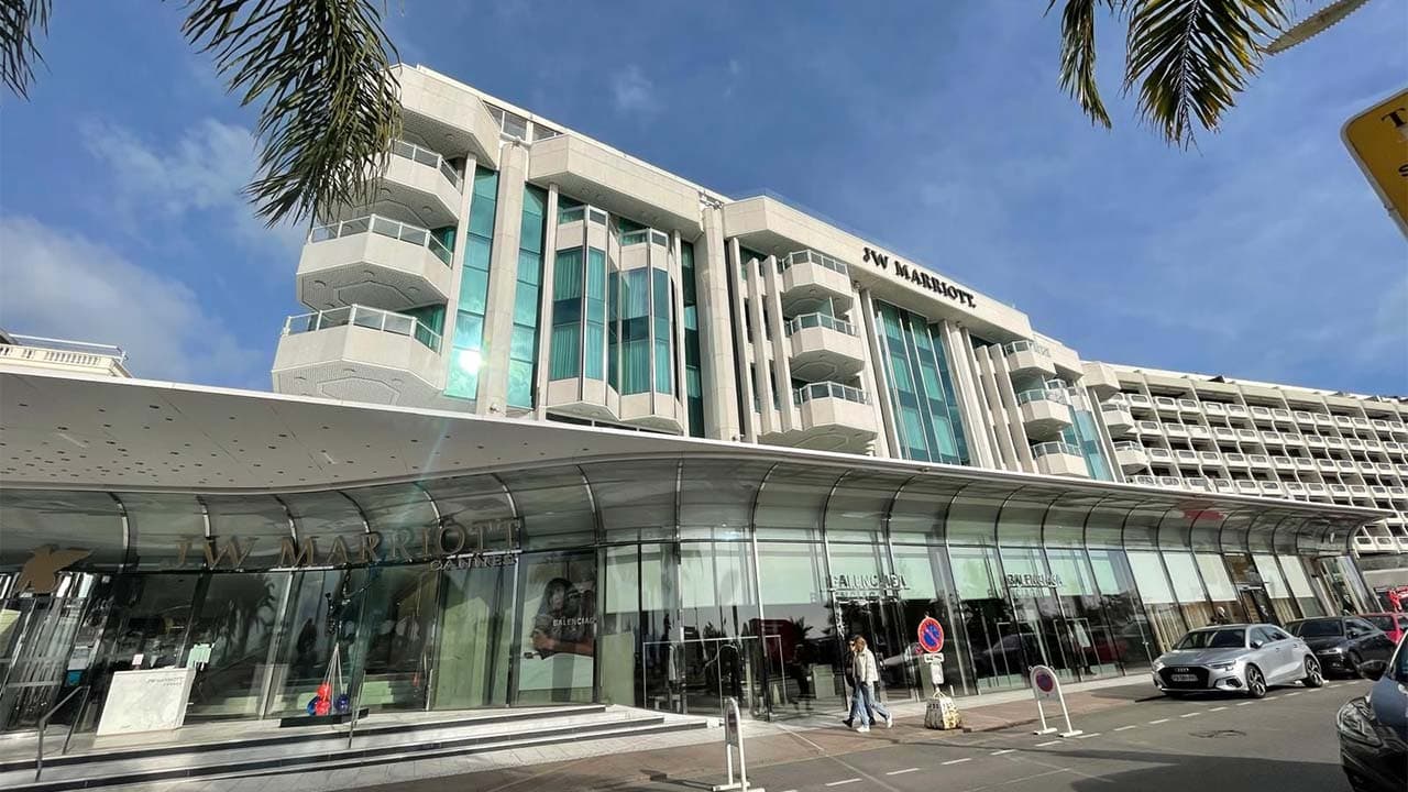 Energie : à Cannes, la thalassothermie s’installe sur la Croisette