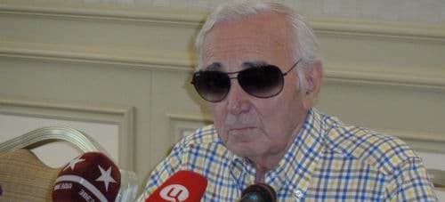 Charles Aznavour à Cannes au Festival de lArt Russe: les temps forts de sa conférence de presse