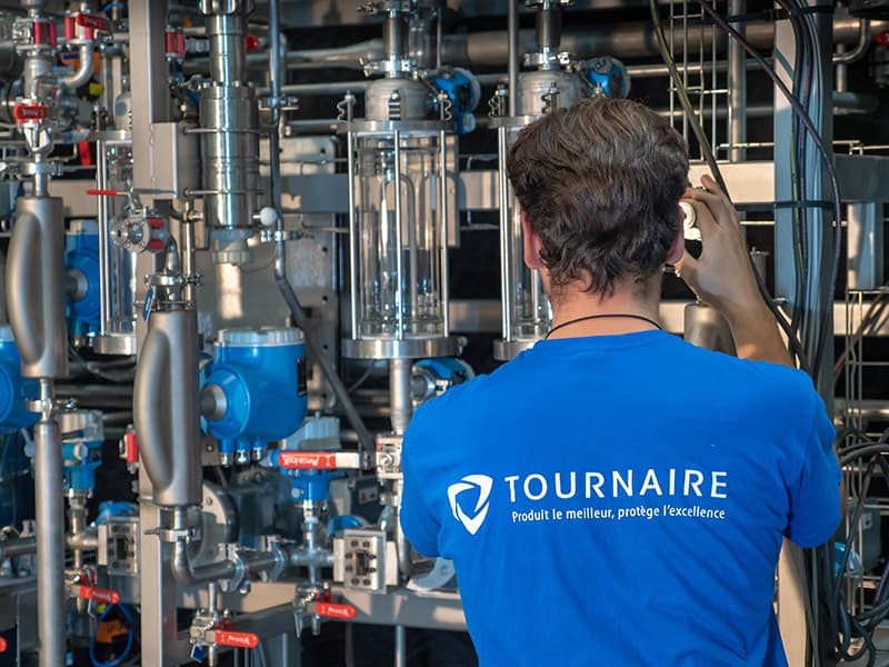 Parfumerie grassoise : Tournaire se renforce dans les produits naturels