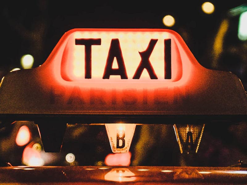 Taxis : tarifs stables en 2021, sauf pour les forfaits aéroport de la Côte