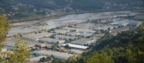 Lavenir "radieux" de la ville de Carros