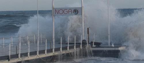 Les plages cannoises ravagées par des vagues géantes