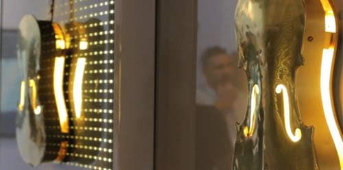 Ideel, l'artiste niçois qui met l'ascenseur en apesanteur