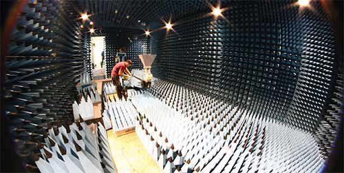 Sophia inaugure ses deux "chambres sourdes", laboratoires de la 5G  