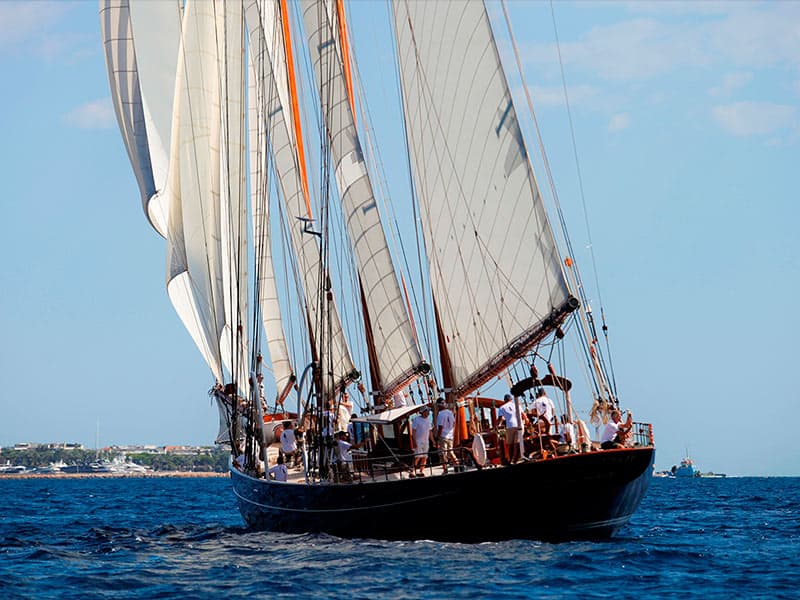 Royales de Cannes : les légendes de la mer en régate