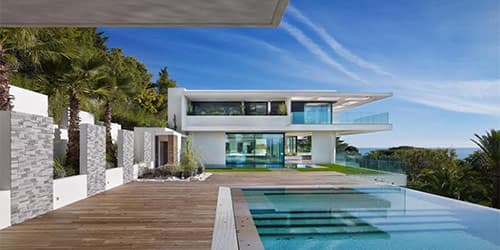 GuestReady, le "concierge airbnb" s'installe à Cannes après Paris