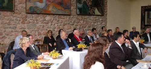 Cannes : la Culture drague les  entreprises