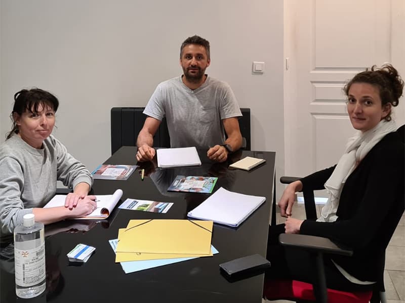 Réducbox : offrez à votre PME un comité d'entreprise qui sache acheter local