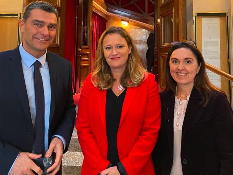 Energie : deux élus azuréens à Bercy pour plaider la cause des maîtres verriers de Biot