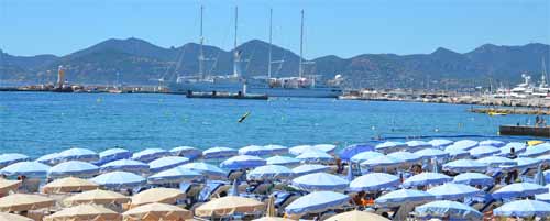 Tourisme : la clientèle étrangère a sauvé la saison