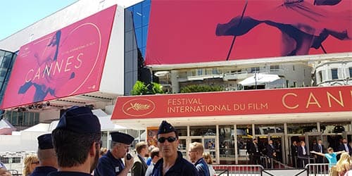Cannes : le Festival affiche sa solidarité avec Manchester