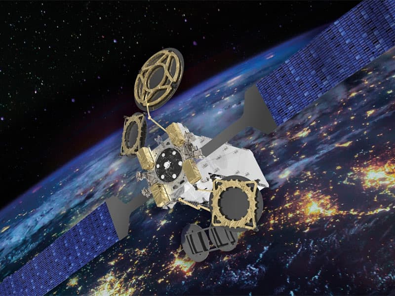 Thales Alenia Space : Eutelsat 10B renforcera la connectivité maritime et aérienne