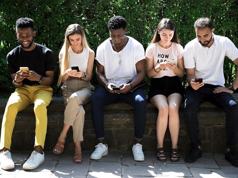 Génération Z : à fond pour l’IA Générative et l’entreprise épanouissante