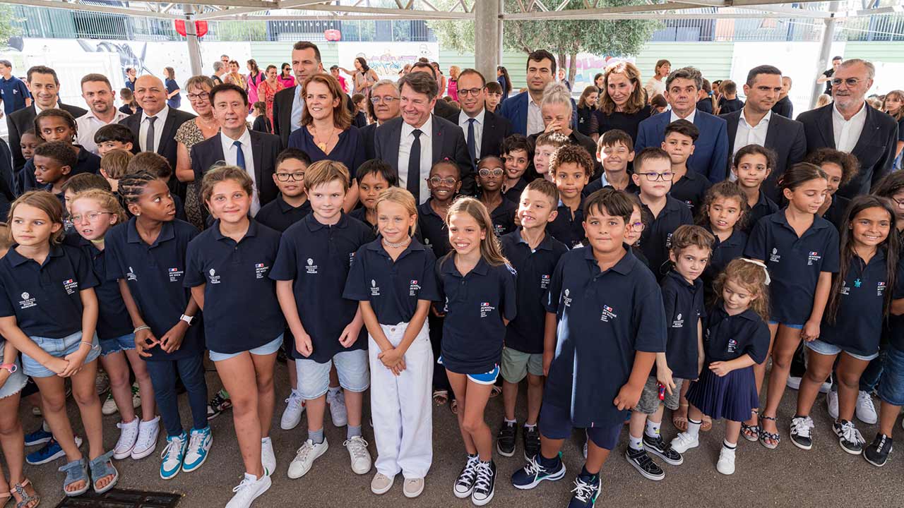 Nice : une rentrée scolaire en uniforme