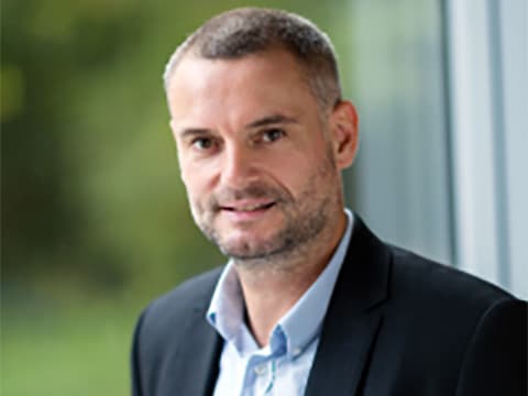 Séries : Professeur à l'EDHEC, Bertrand Monnet en plongée dans le cartel de Sinaloa