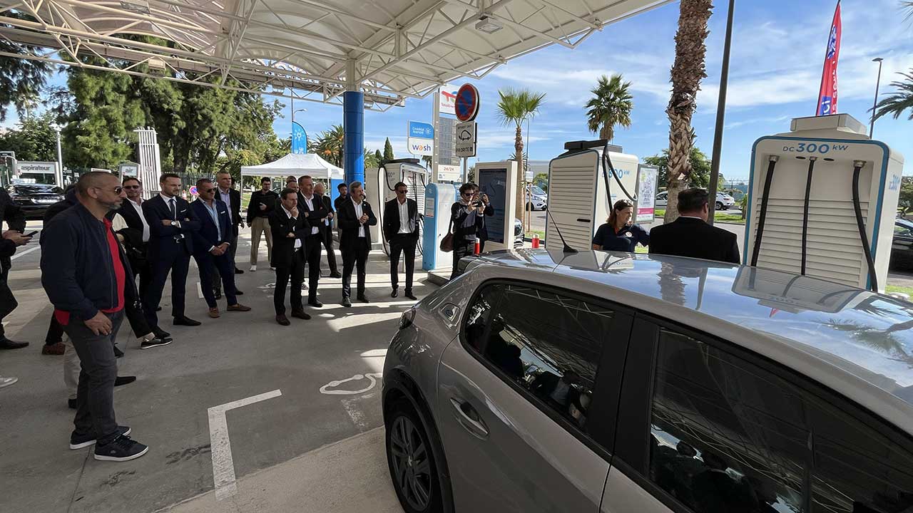 Nice inaugure sa nouvelle station service multi-énergies