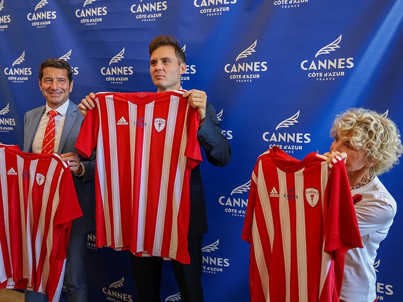 C’est fait : l’AS Cannes rachetée par le groupe américain Friedkin