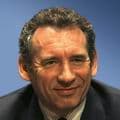François Bayrou, le chaînon manquant entre la Droite et la Gauche
