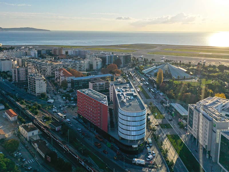 Grand Arénas à Nice : Keys REIM cède à Primonial 3 700 m² d’hôtel 