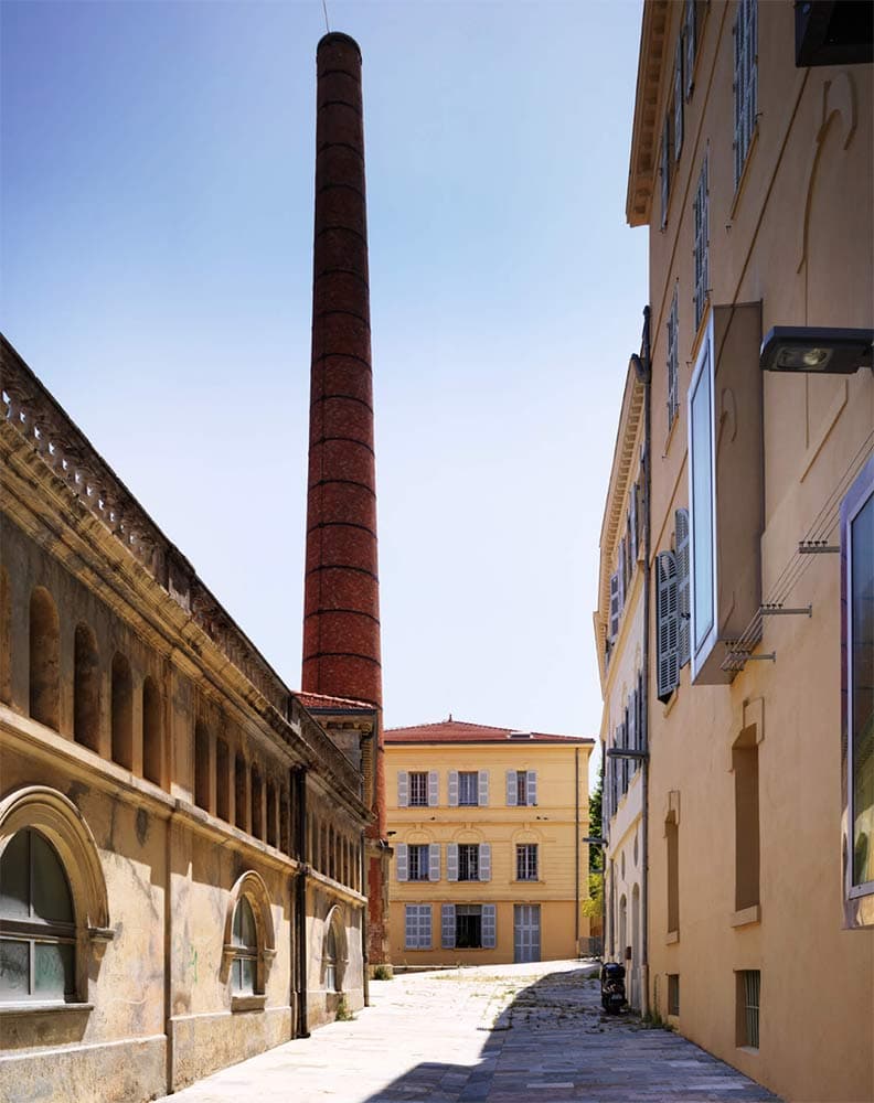 Grasse inaugure une distillerie dans une ancienne usine à parfums