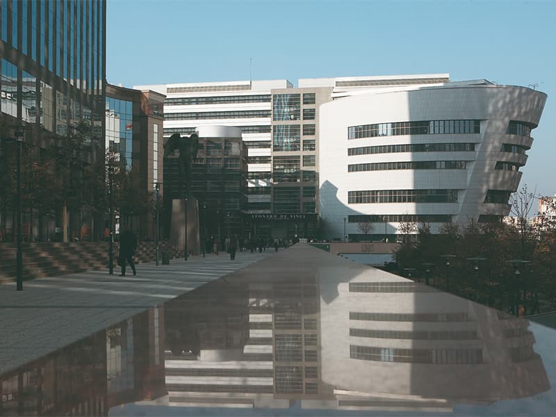 SKEMA : un partenariat avec l'INHESJ pour doper la recherche contre les "fake news"