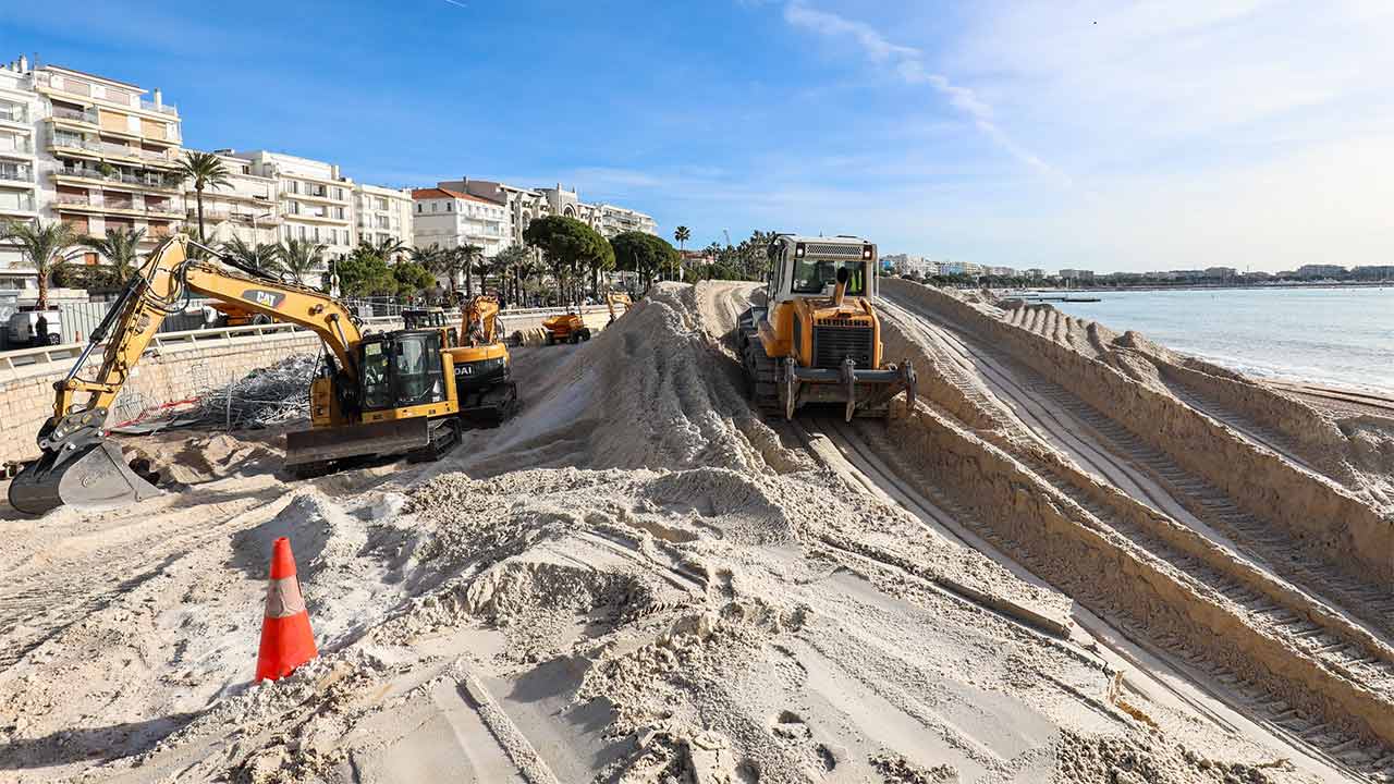 Cannes :  11.700 m3 de sable pour ses plages