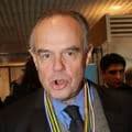 Cannes : Frédéric Mitterrand dévoile son plan pour lindustrie musicale