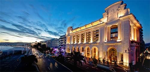 Tourisme : l'hôtellerie azuréenne baisse les prix sur les sites de résa