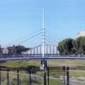 Une passerelle pour rapprocher les habitants de deux quartiers