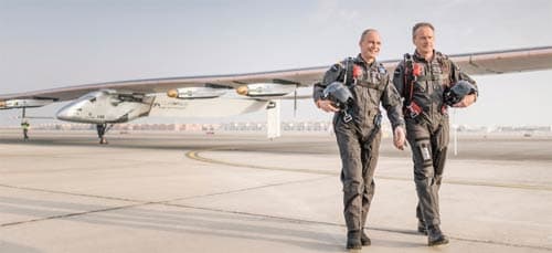 La joie du Centre de contrôle de Monaco : Solar Impulse 2 a réussi!