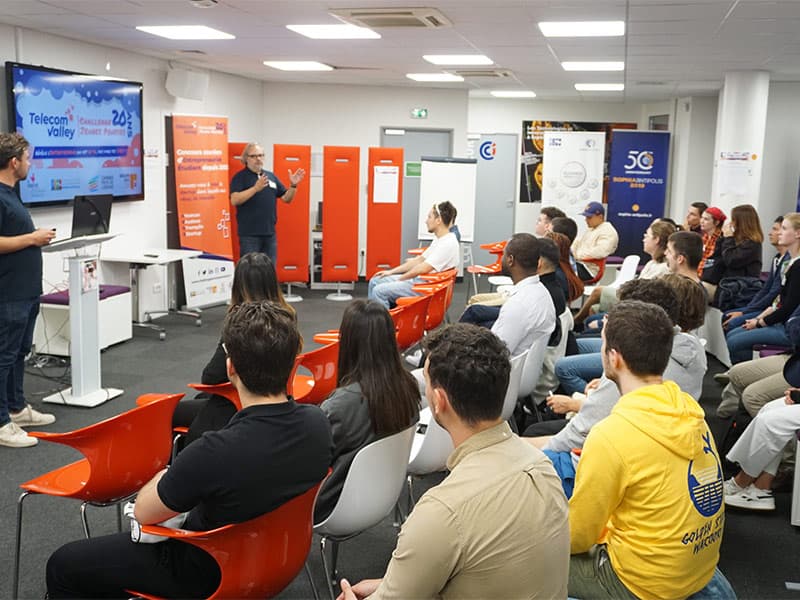 Challenge Jeunes Pousses : apps mobiles, plateformes Web et dispositifs IoT