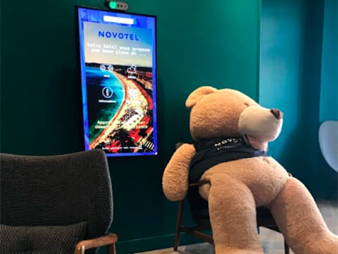 Mootion installe sa conciergerie digitale sans contact au Novotel Nice centre 