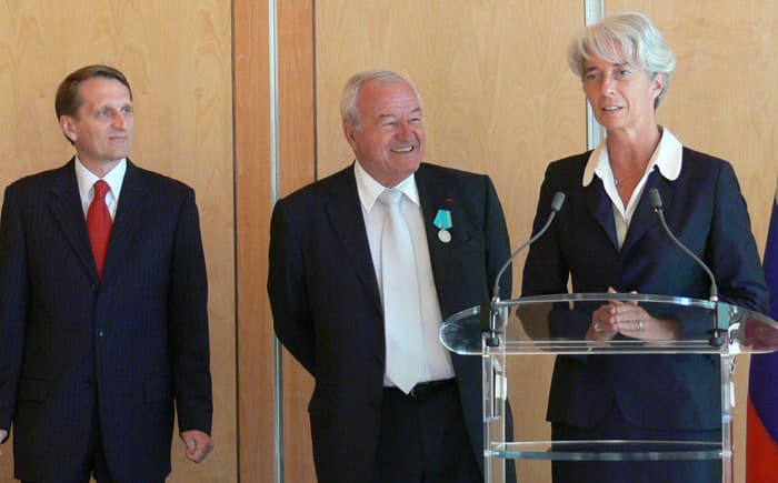 Cannes : Bernard Brochand reçoit la plus haute décoration russe