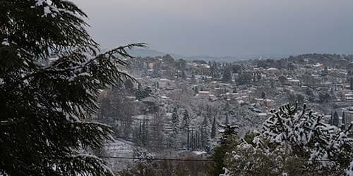 Neige : mercredi de galère sur les routes et pour l'aéroport