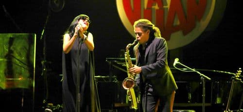 Après l'absence, le beau retour de Melody Gardot à Jazz à Juan