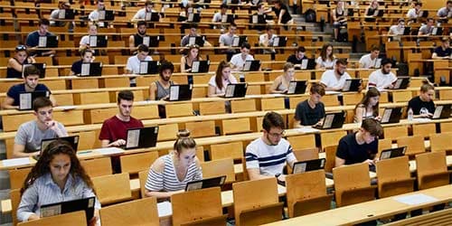 Centres numériques d’examens : l'UNS teste les évaluations en licence
