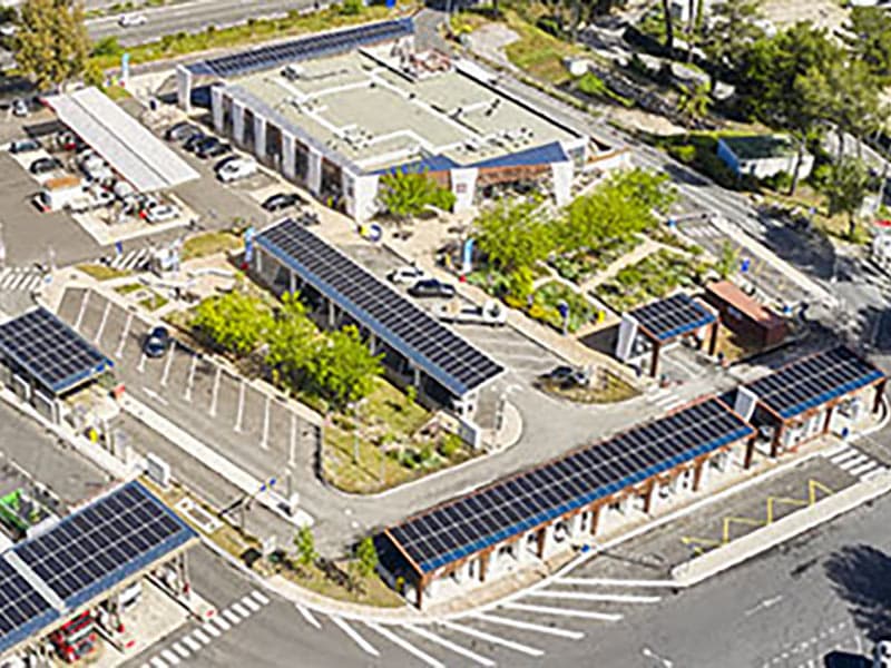 TotalEnergies fait entrer ses stations de l'A8 à l'âge électrique